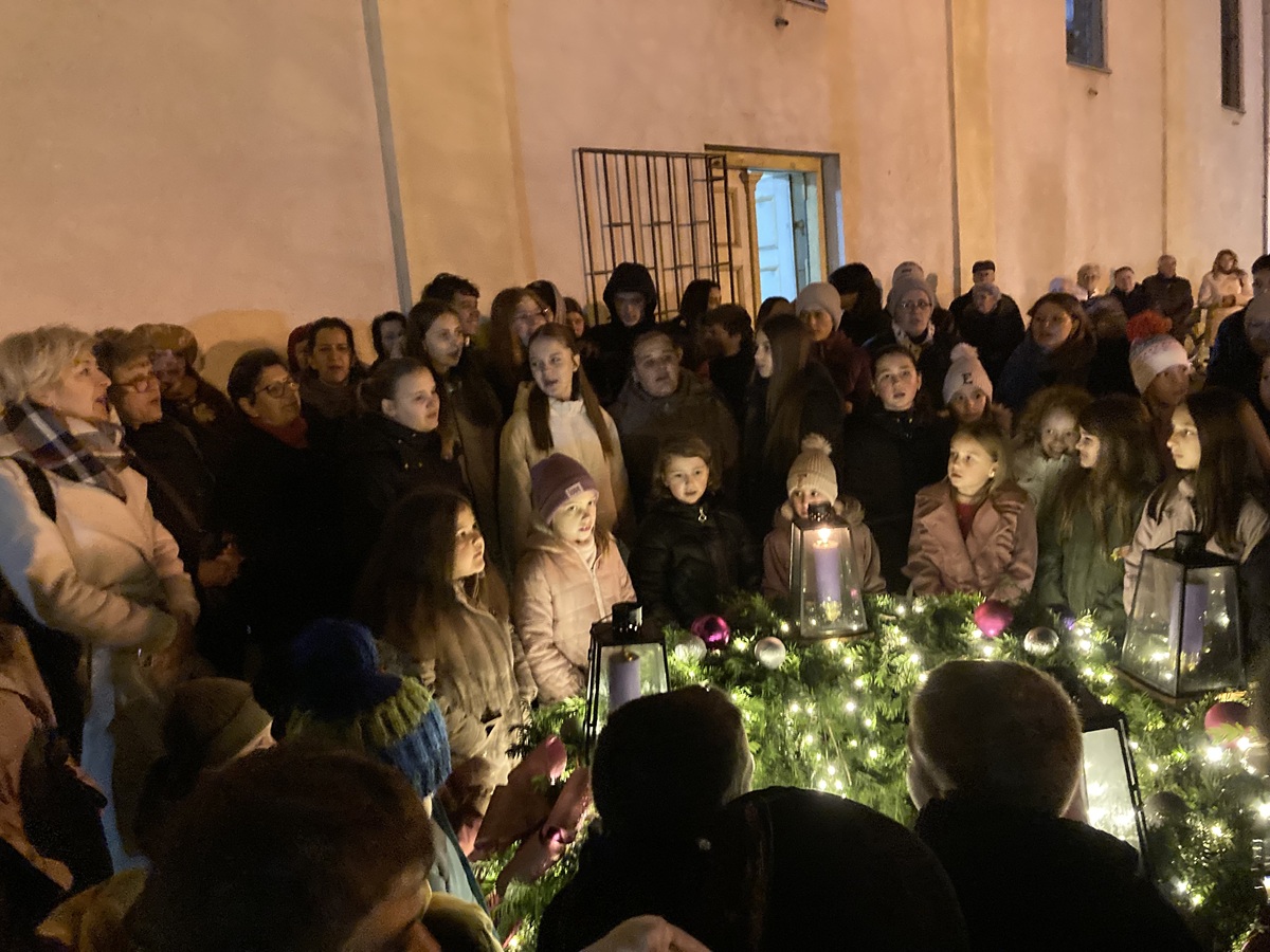 advent elso gyertya 2025 dec 2