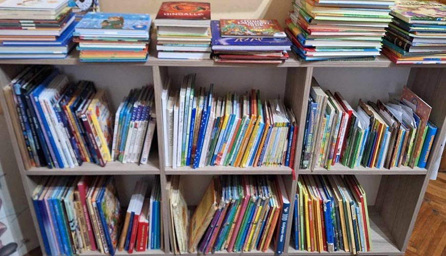 konyvek a konyvtarban