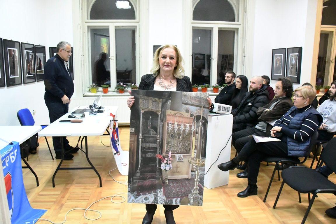 fotokiallitas a kulturotthonban 2025 jan 5 5