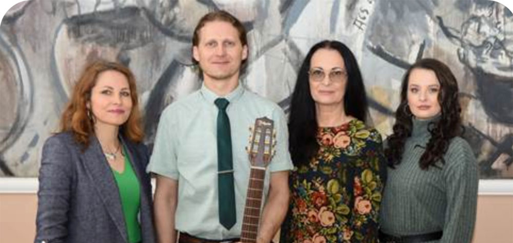 nyitokep mecsvirag egyuttes zenta